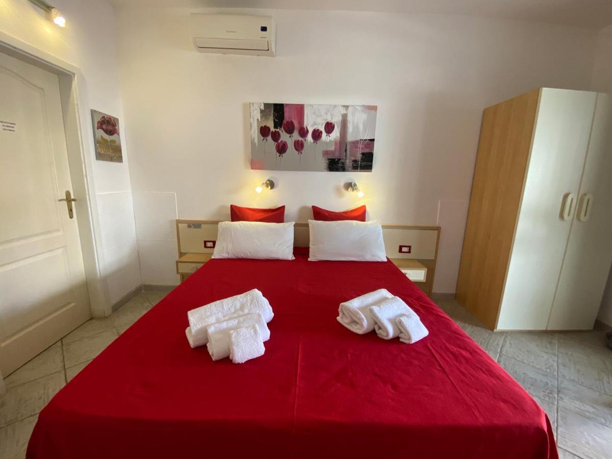 B&B Petite Maison Posada  Bagian luar foto