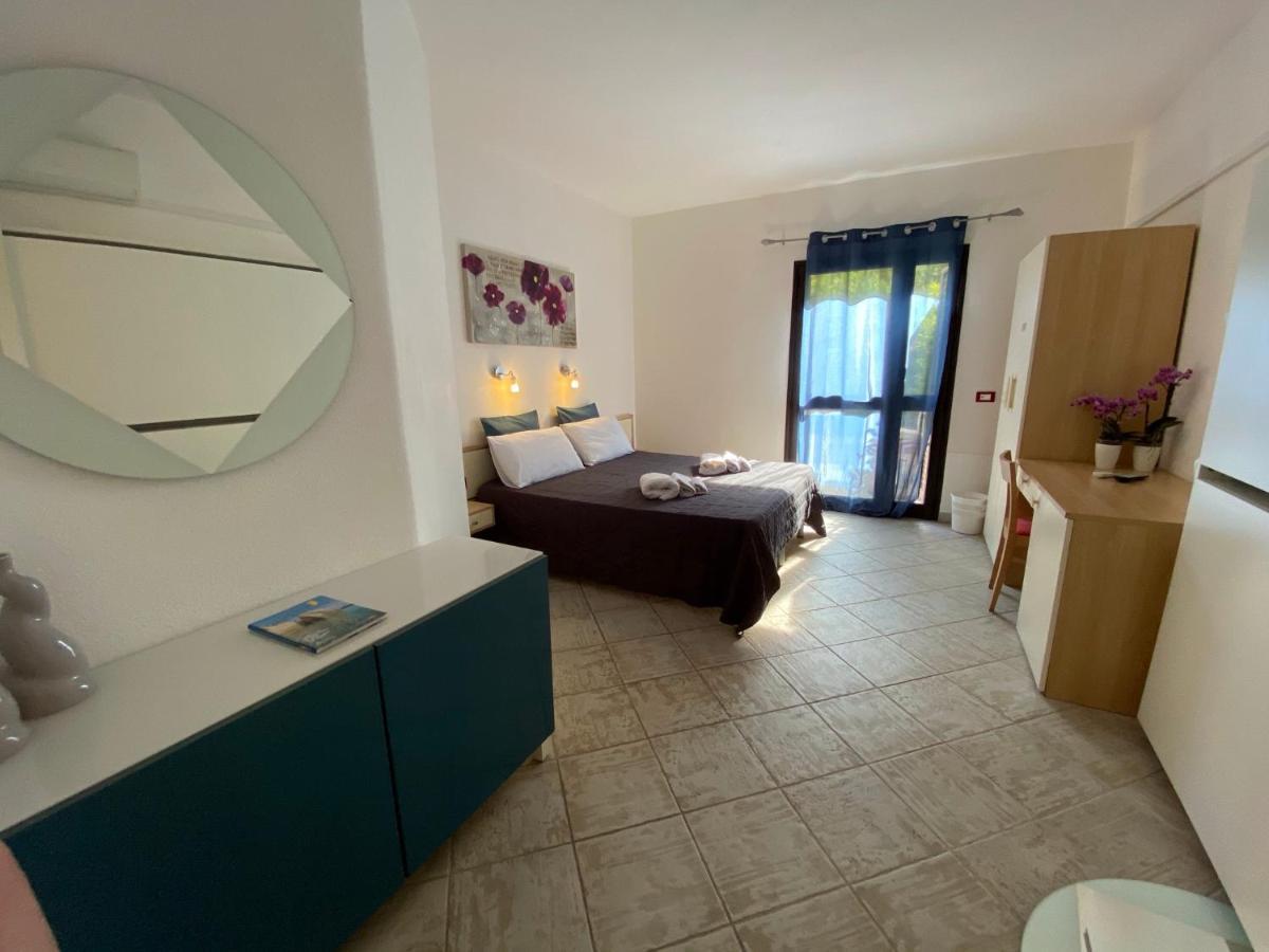 B&B Petite Maison Posada  Bagian luar foto