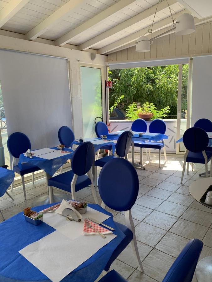 B&B Petite Maison Posada  Bagian luar foto